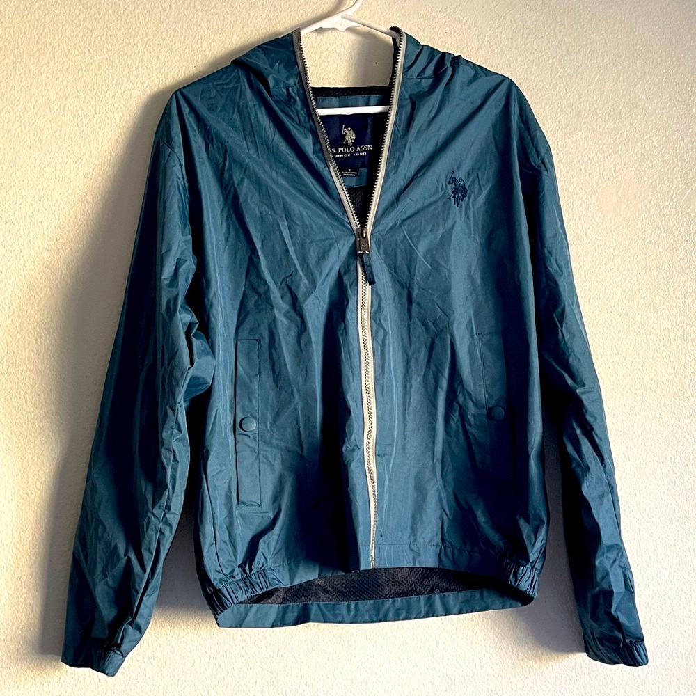 U.S. Pollo Assn. Windbreaker
